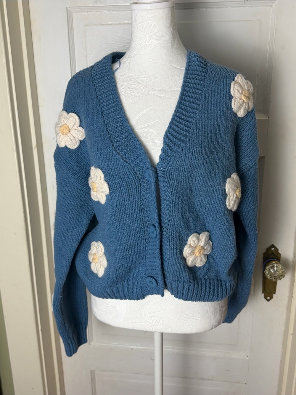 Luna Ivy 3D Crochet Flower Cropped Knit Cardigan Cottagecore